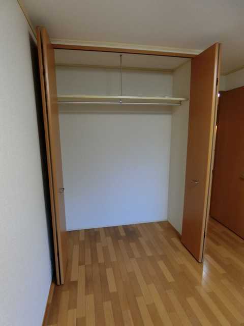 ��ʌ��@�c�s���m�؂S���ڂ̃A�p�[�g�̎��[