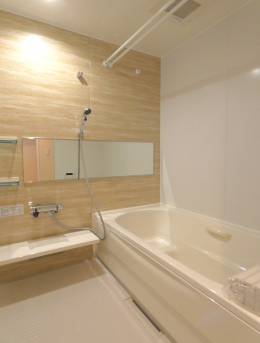 ��ʌ��z�J�s�{�{���R���ڂ̃}���V�����̃o�X