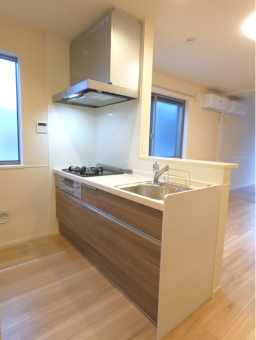 ��ʌ��z�J�s�{�{���R���ڂ̃}���V�����̃L�b�`��