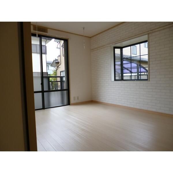 ��ʌ��@�c�s���m�؂Q���ڂ̃A�p�[�g�̂��̑������E�X�y�[�X