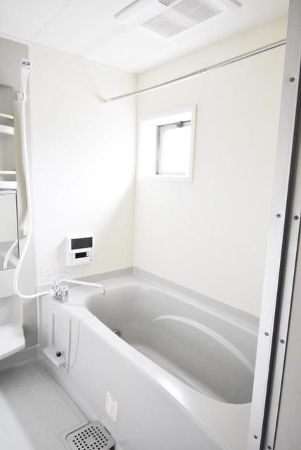 ��ʌ��������܎s��{��O���P���ڂ̃e���X�n�E�X�̃o�X