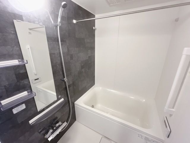 ��ʌ��������܎s����厚�����y�̃A�p�[�g�̃o�X