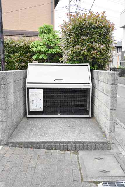 ��ʌ��������܎s��{��O���P���ڂ̃e���X�n�E�X�̂��̑�