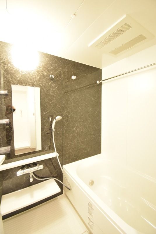 ��ʌ��������܎s��{��听���R���ڂ̃}���V�����̃o�X