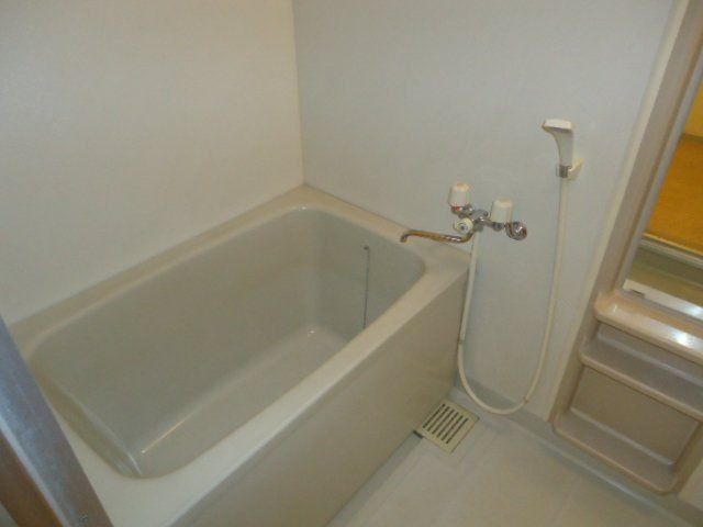 ��ʌ�����s���s���R���ڂ̃}���V�����̃o�X