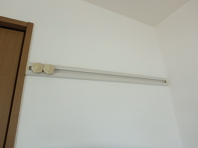 ��ʌ�����s�厚�����̃A�p�[�g�̂��̑��ݔ�