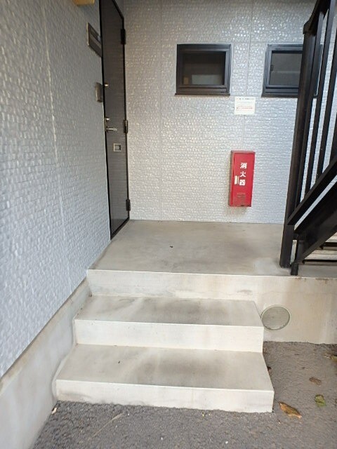 ��ʌ�����s�厚�����̃A�p�[�g�̃G���g�����X