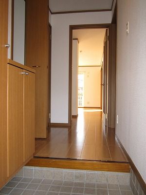 ��ʌ�����s���ԂP���ڂ̃A�p�[�g�̌���