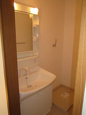 ��ʌ�����s���ԂP���ڂ̃A�p�[�g�̐��ʏ�