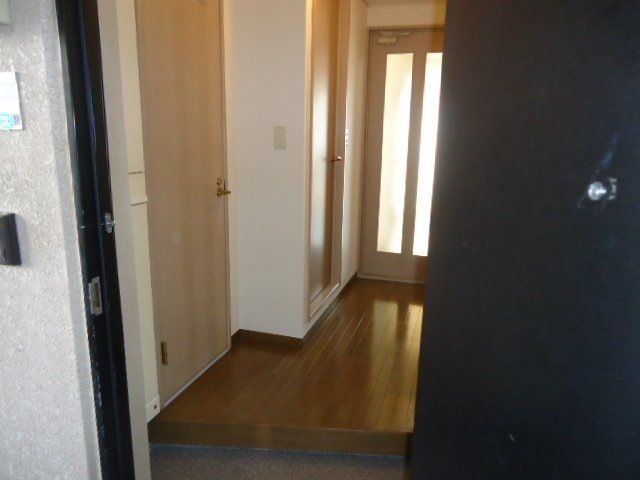 ��ʌ�����s���s���R���ڂ̃}���V�����̌���