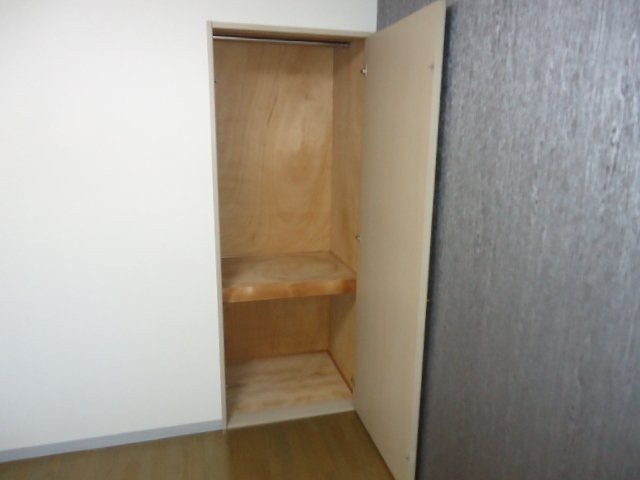 ��ʌ�����s���s���R���ڂ̃}���V�����̎��[