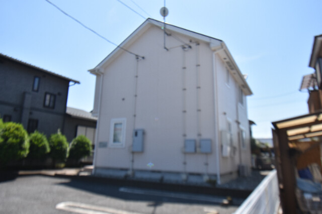 ��ʌ������s���T���ڂ̃A�p�[�g�̌����O��