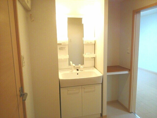 ��ʌ�����s�����P���ڂ̃A�p�[�g�̐��ʏ�