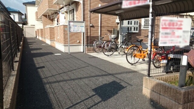 ��ʌ�����s�����P���ڂ̃A�p�[�g�̃G���g�����X