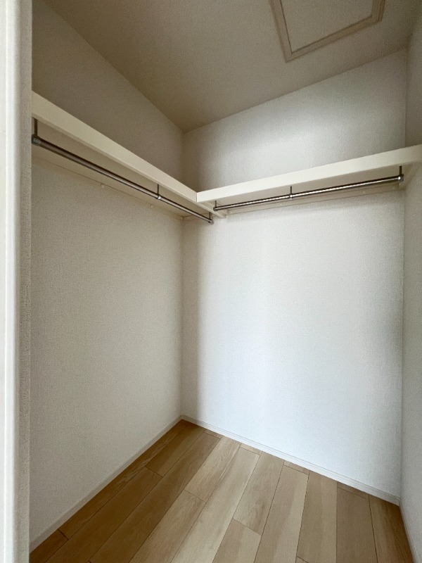 ��ʌ��z�J�s���C�N�^�E���Q���ڂ̃A�p�[�g�̎��[