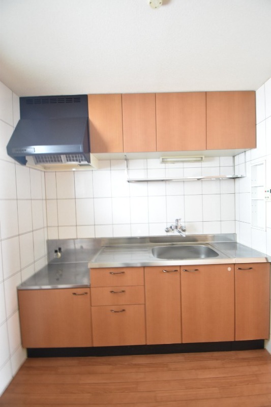 ��ʌ��k�����S�ɓޒ��{���P���ڂ̃}���V�����̃L�b�`��