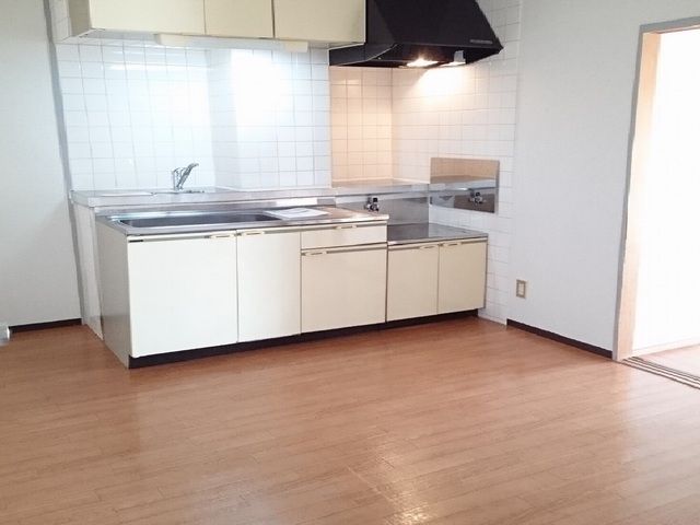 ��ʌ��t�����s����S���ڂ̃}���V�����̋��ԁE���r���O