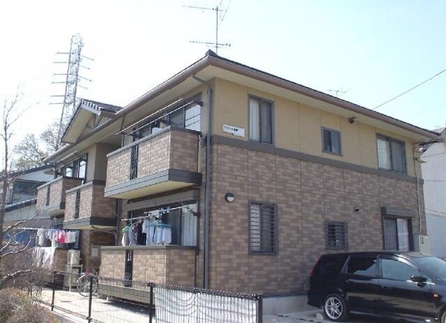 ��ʌ�����s�厚���˂̃A�p�[�g�̌����O��