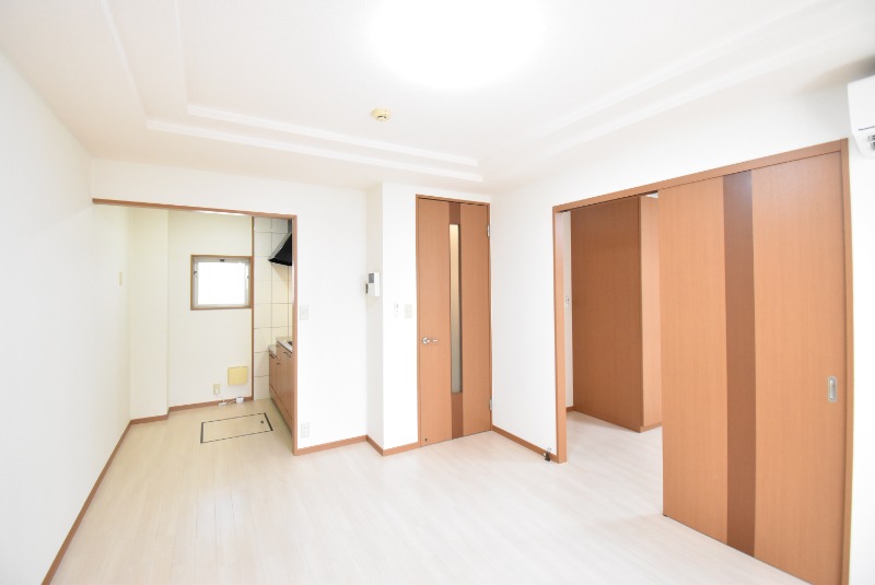 ��ʌ�����s�����P���ڂ̃}���V�����̋��ԁE���r���O