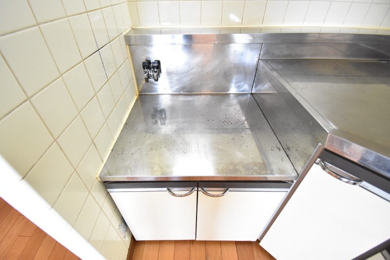 ��ʌ�����s�����P���ڂ̃}���V�����̃L�b�`��