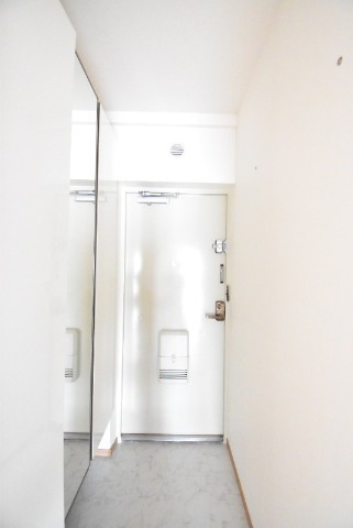 ��ʌ�����s������R���ڂ̃}���V�����̌���