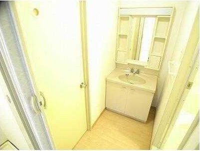 ��ʌ�����s������S���ڂ̃}���V�����̐��ʏ�