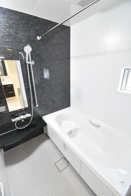 ��ʌ��������܎s������V�����R���ڂ̈�ˌ��Ẵo�X