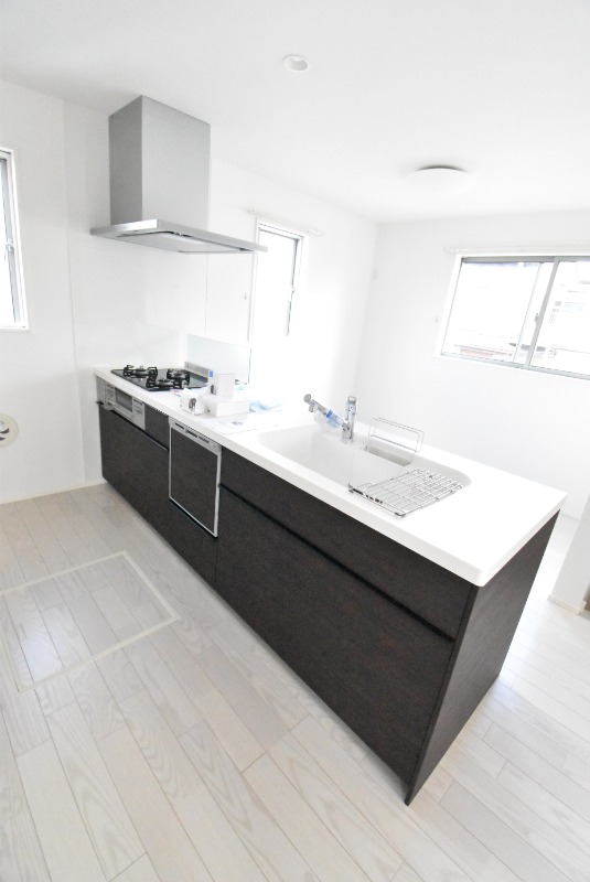 ��ʌ��������܎s������V�����R���ڂ̈�ˌ��ẴL�b�`��