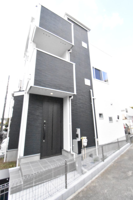 ��ʌ��������܎s������V�����R���ڂ̈�ˌ��ẴG���g�����X