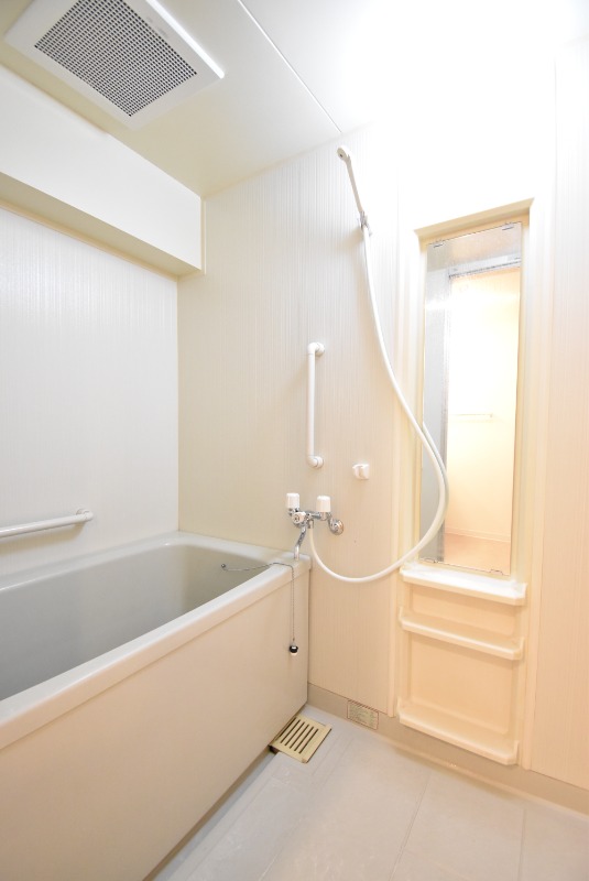 ��ʌ�����s�V�䒬�̃}���V�����̃o�X