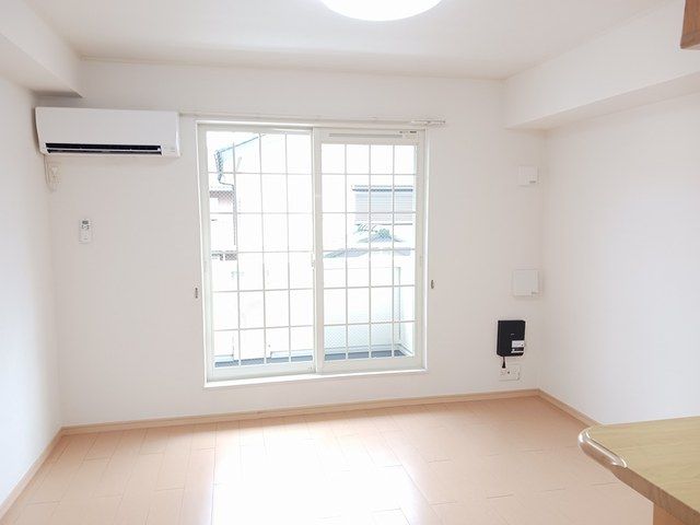 ��ʌ��t�����s�����g�c�̃A�p�[�g�̋��ԁE���r���O