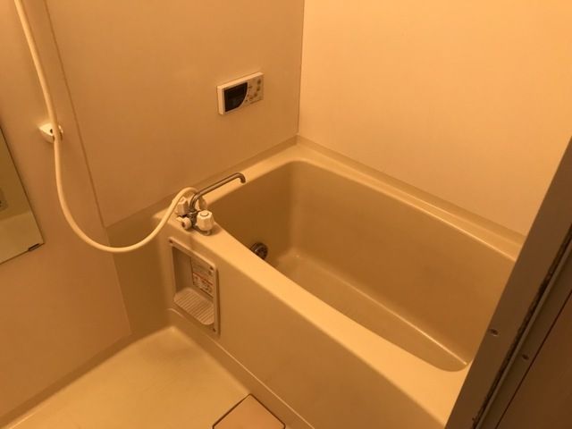 ��ʌ��@�c�s�n���P���ڂ̃}���V�����̃o�X