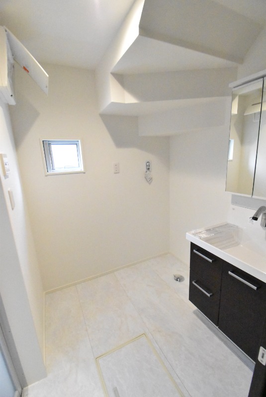 ��ʌ��������܎s������V�����R���ڂ̈�ˌ��Ă̂��̑������E�X�y�[�X