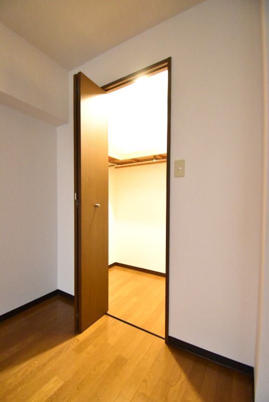 ��ʌ�����s�V�䒬�̃}���V�����̎��[