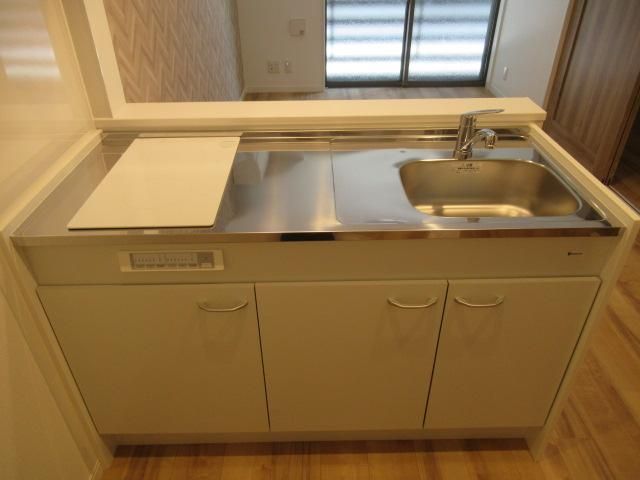 ��ʌ�����s�����P���ڂ̃A�p�[�g�̃L�b�`��