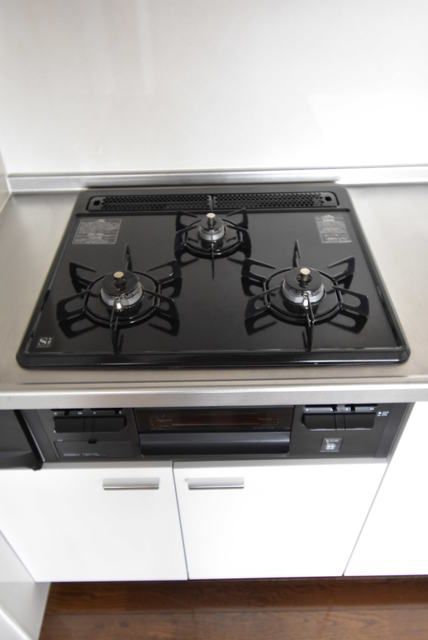 ��ʌ��������܎s�Y�a��k�Y�a�R���ڂ̃}���V�����̃L�b�`��