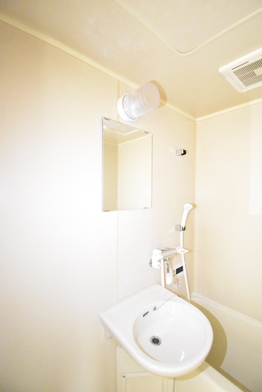 ��ʌ��������܎s��{��听���P���ڂ̃A�p�[�g�̐��ʏ�