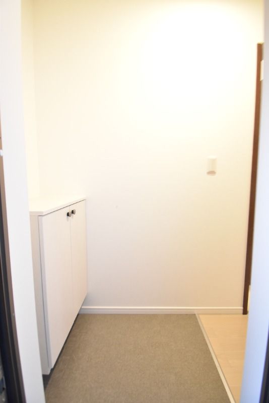 ��ʌ������s����P���ڂ̃A�p�[�g�̌���