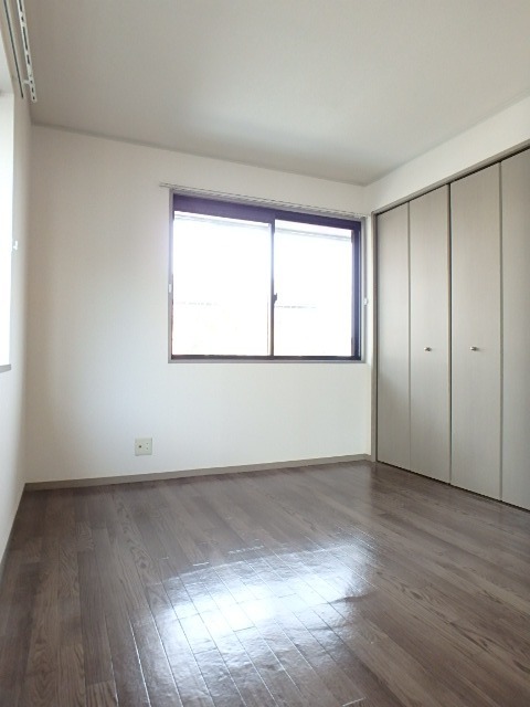 ��ʌ�����s�厚�����̃A�p�[�g�̂��̑������E�X�y�[�X