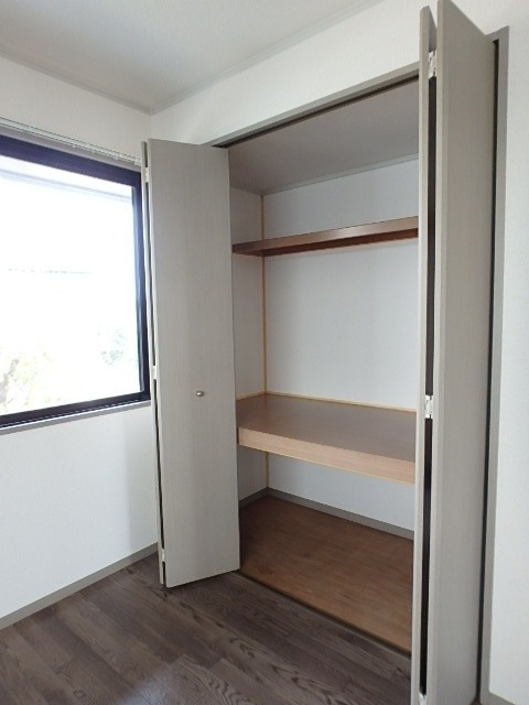 ��ʌ�����s�厚�����̃A�p�[�g�̎��[