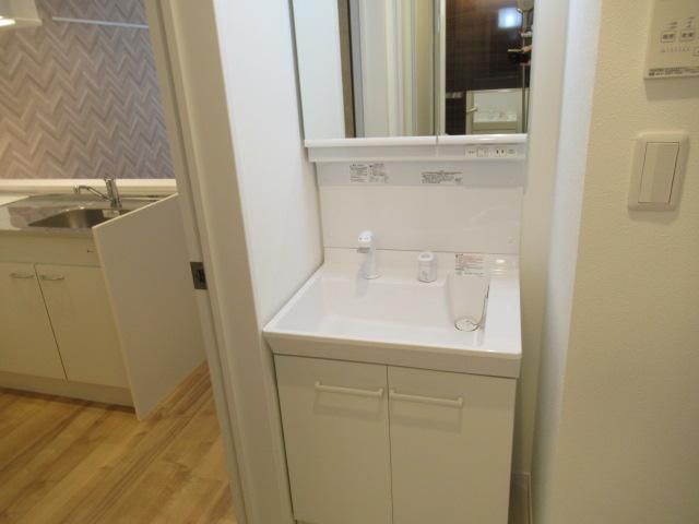 ��ʌ�����s�����P���ڂ̃A�p�[�g�̐��ʏ�