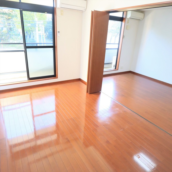 ��ʌ�����s�����J�{���R���ڂ̃A�p�[�g�̂��̑������E�X�y�[�X