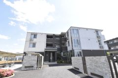 ��ʌ��������܎s���搼��{�P����10-22�̃A�p�[�g�̌����O��