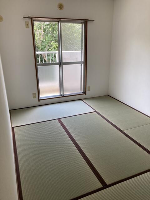 ��ʌ�����s�Ԉ�R���ڂ̃}���V�����̂��̑������E�X�y�[�X