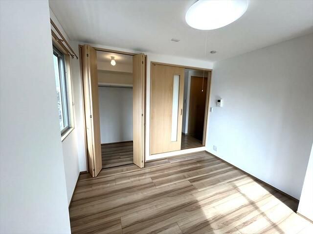 ��ʌ��z�J�s�����̃}���V�����̋��ԁE���r���O