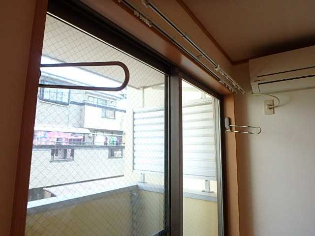 ��ʌ��������܎s��{��V�����Q���ڂ̃A�p�[�g�̂��̑��ݔ�