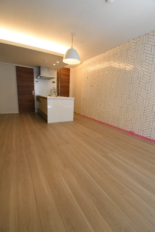 ��ʌ��������܎s�Y�a��j���J�R���ڂ̃}���V�����̋����E���r���O