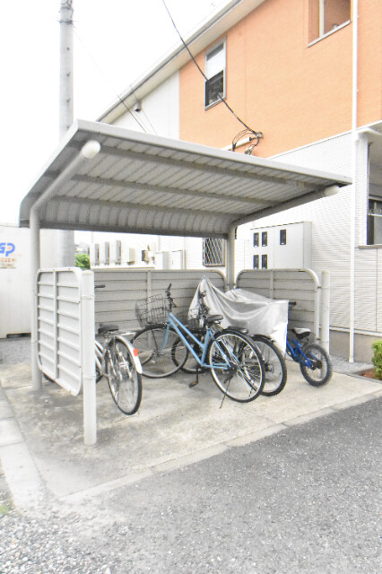 ��ʌ��@�c�s�Β��R���ڂ̃A�p�[�g�̂��̑�