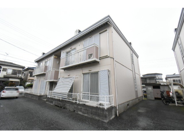 ��ʌ�����s�厚������̃A�p�[�g�̌����O��