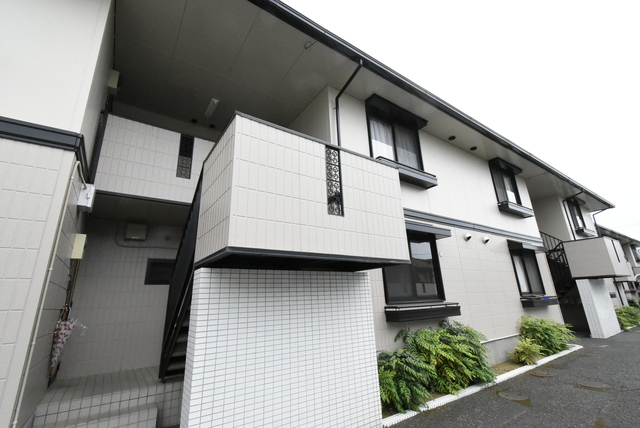 ��ʌ��������܎s�Y�a��؍�S���ڂ̃A�p�[�g�̌����O��